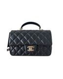 Sac à bandoulière Top Handle en cuir lisse noir - Chanel