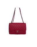 Sac à bandoulière Jumbo en cuir caviar rouge - Chanel