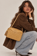 Sac à bandoulière Lou Caméra en cuir lisse beige - Chanel