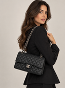 Sac à bandoulière Timeless 11.12 en cuir lisse noir - Chanel