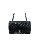 Sac à bandoulière Timeless 25CM en cuir verni noir - Chanel