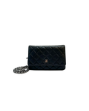 Sac à bandoulière Wallet-On-Chain en cuir lisse noir - Chanel
