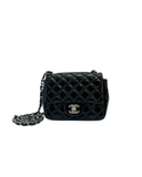 Sac à bandoulière Mini Timeless en cuir verni noir - Chanel